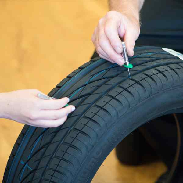 Checking tyre tread depth